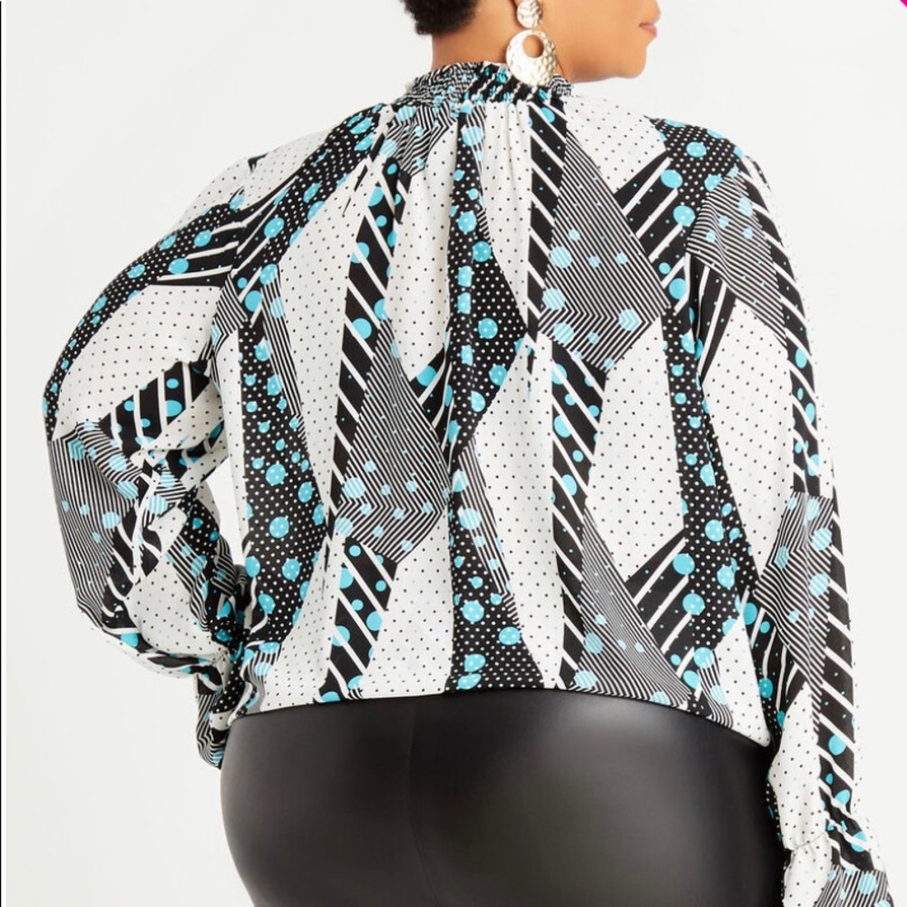 Ashley Stewart Dot Keyhole Tie front Top.